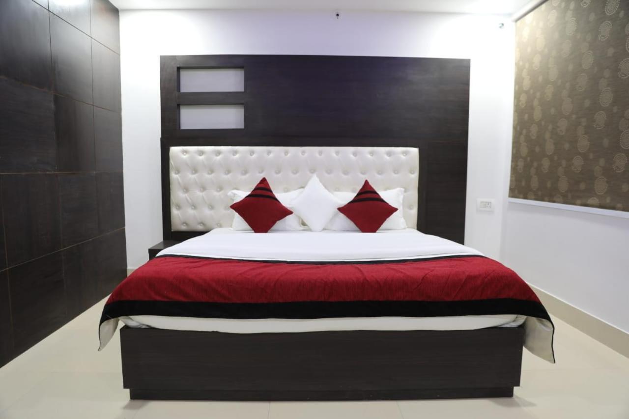 Tiger Den Club & Resort Palia Kalan Dış mekan fotoğraf